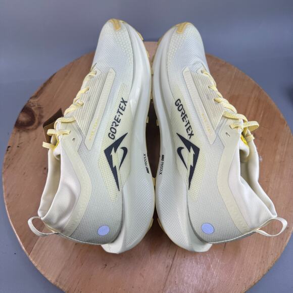 Nike Pegasus Trail 5 GORE-TEX Men's Size 13 Running Shoes Gold FQ0908-700 NEW - Picture 6 of 9